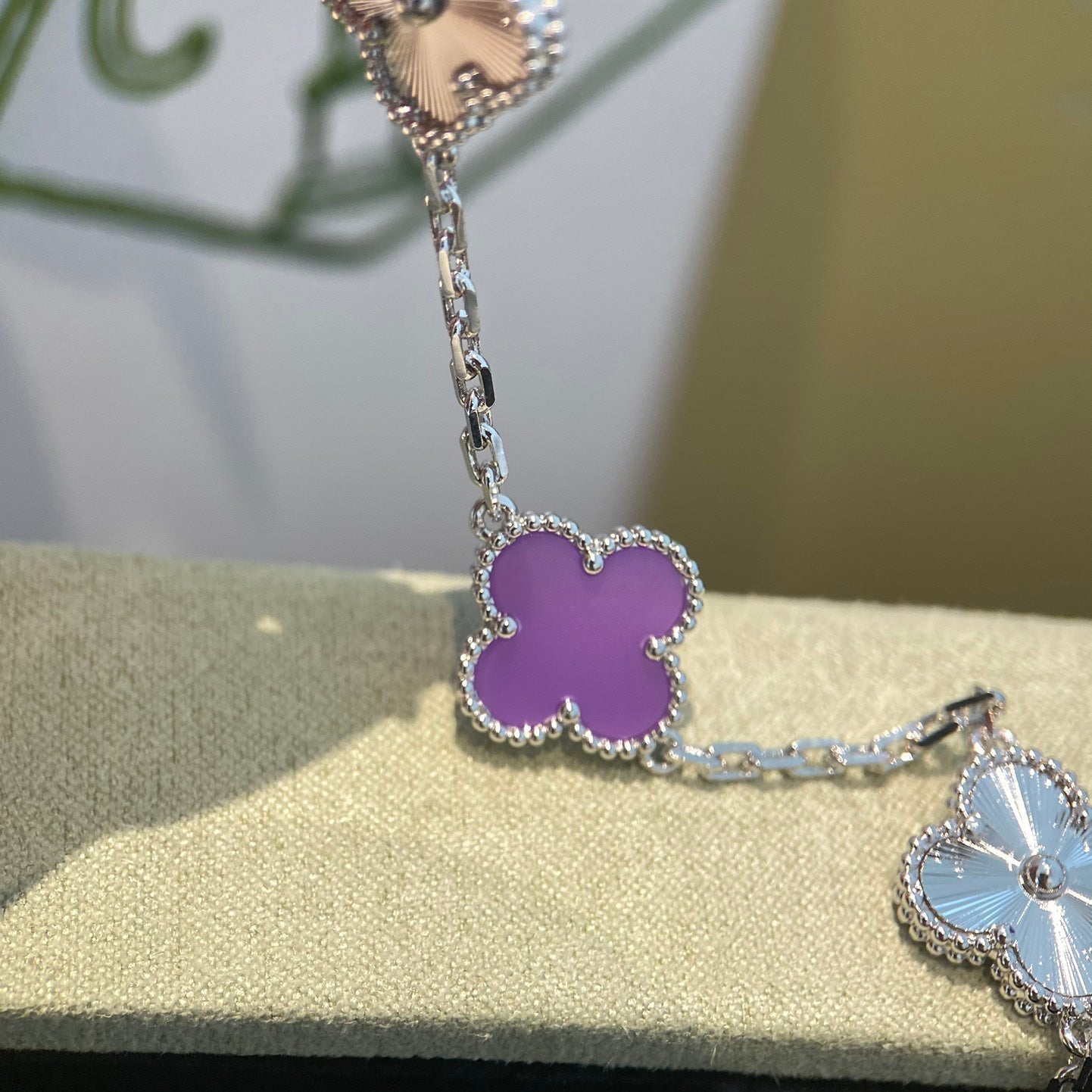 [Opulent Aurora]CLOVER  5 MOTIFS  PURPLE VIOLET BRACELET SILVER