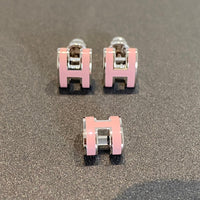 [Amore Jewelry]MINI POP H SILVER EARRINGS PINK