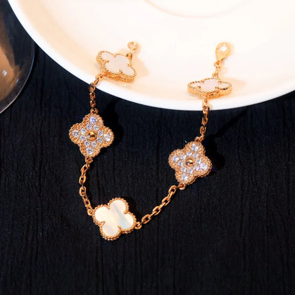 [Amore Jewelry]CLOVER WHITE PEARL MOP 5 MOTIF BRACELET COLLECTION