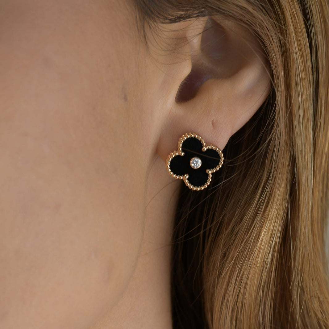 [Amore Jewelry]CLOVER MEDIUM 1 MOTIFS ONYX DIAMOND EARRINGS