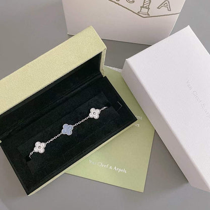 [Amore Jewelry] CLOVER 5 MOTIF PURPLE CHALCEDONY BRACELET COLLECTION