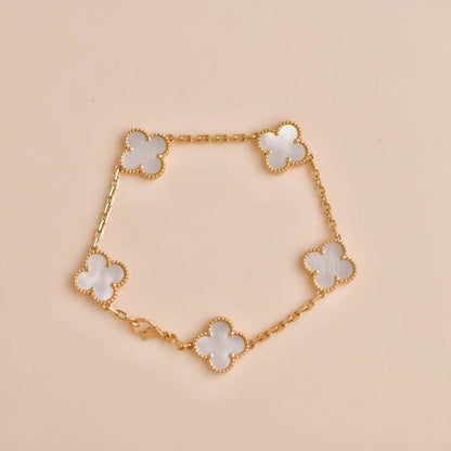 [Amore Jewelry]CLOVER WHITE PEARL MOP 5 MOTIF BRACELET COLLECTION